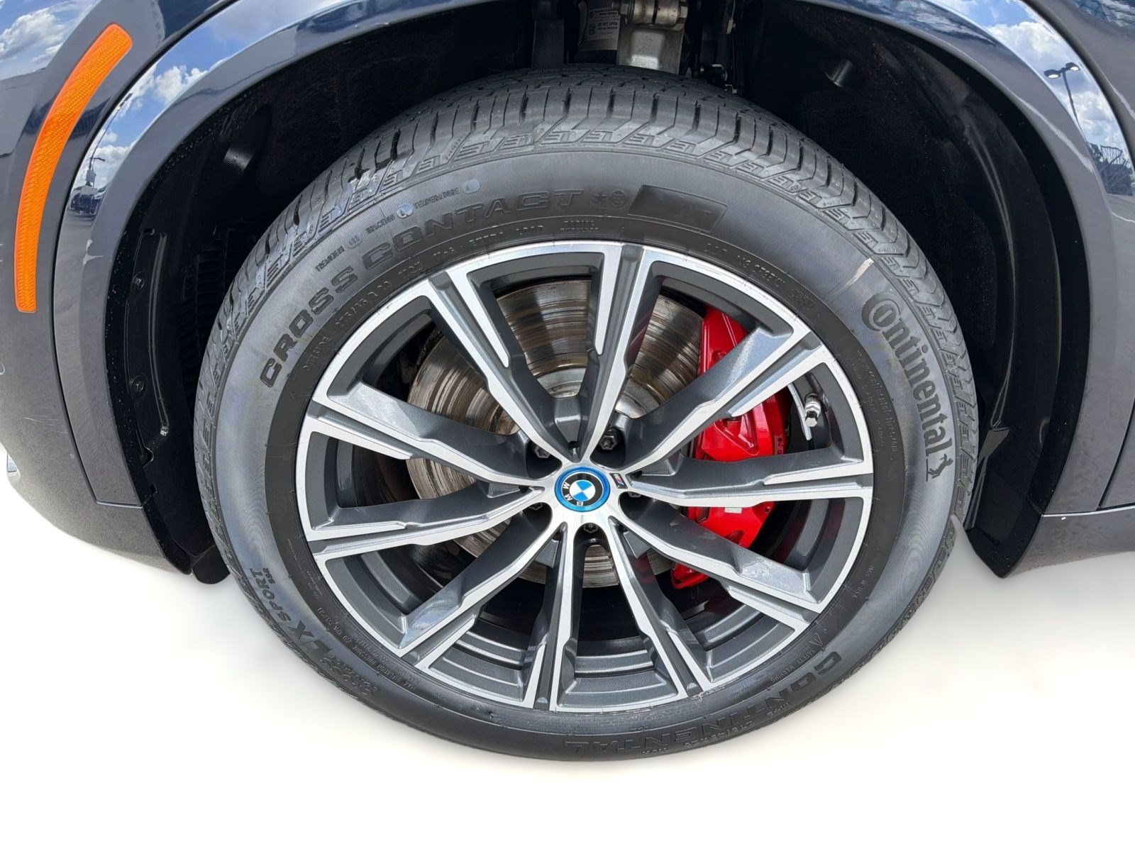 Used 2022 BMW X5 xDrive45e w/ M Sport Package AWD/4WD image 12