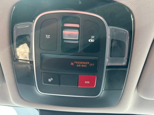 Used 2025 Hyundai Sonata Limited FWD image 21