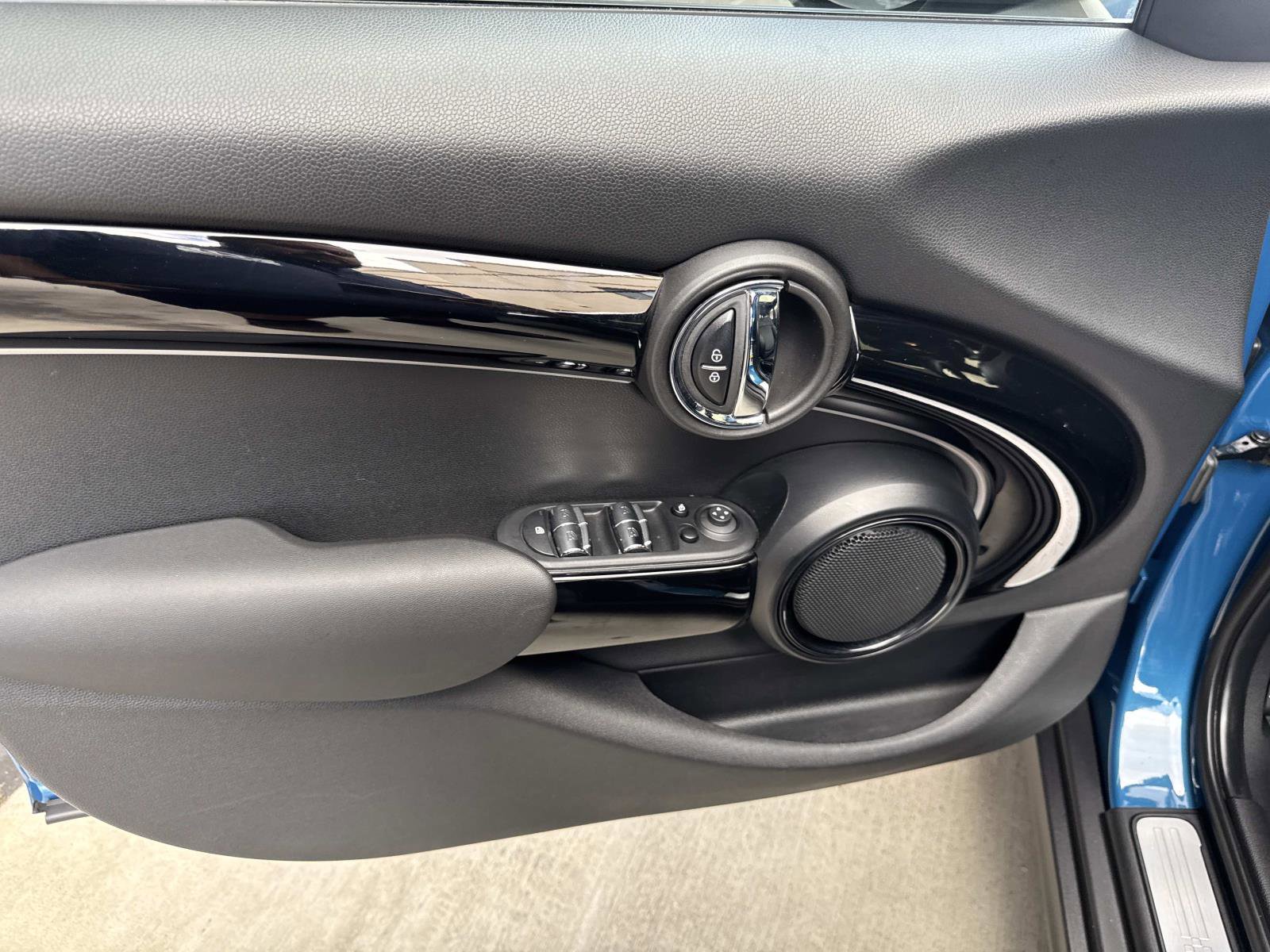 Certified 2023 MINI Cooper S image 14