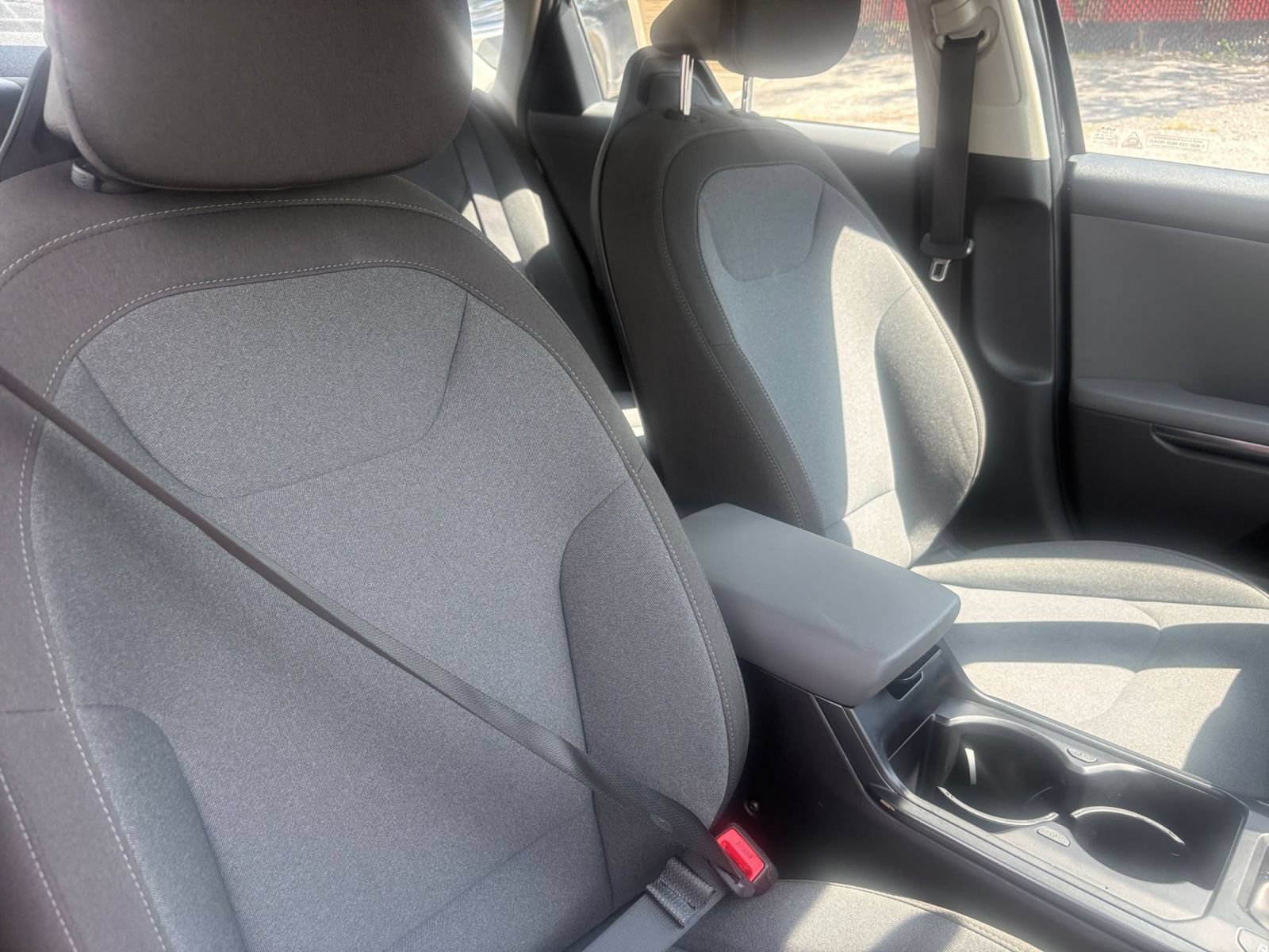 Used 2025 Kia K4 FWD image 30