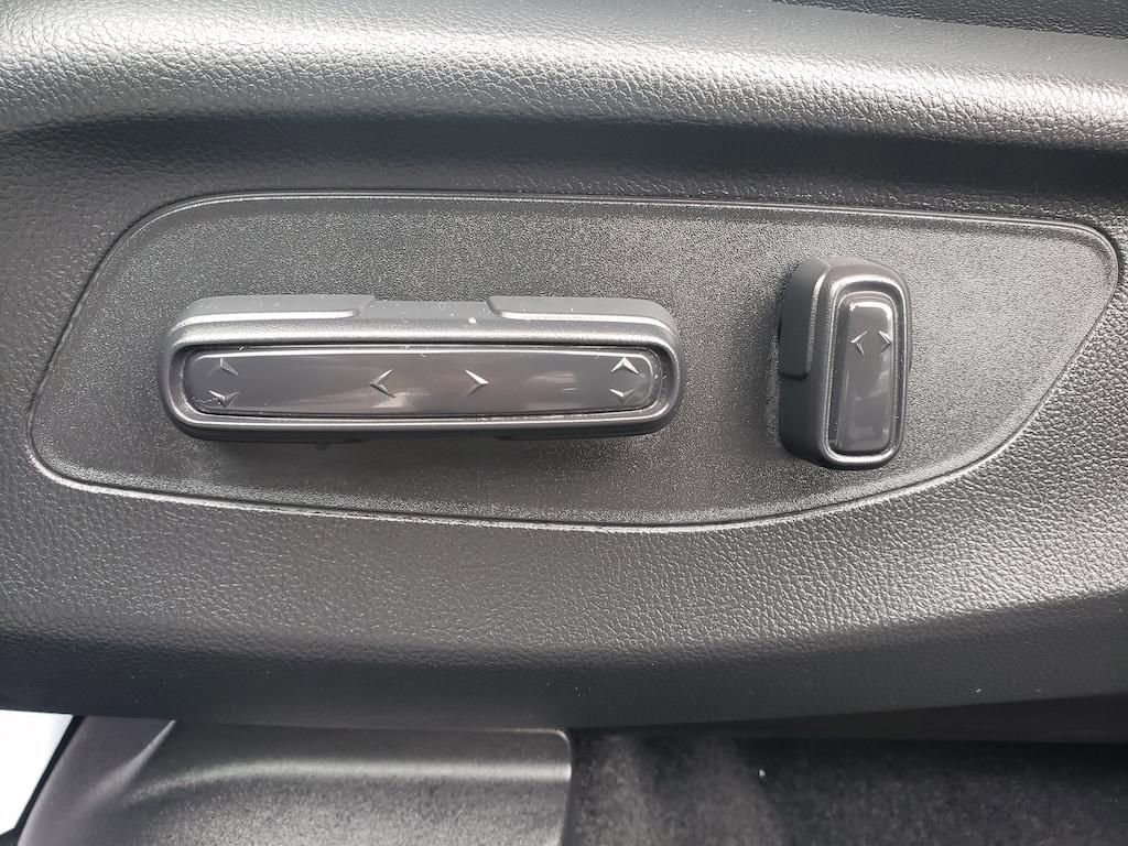 Certified 2025 Acura ADX AWD image 17