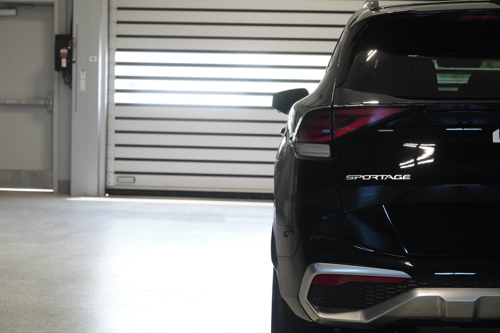 Used 2024 Kia Sportage SX image 9