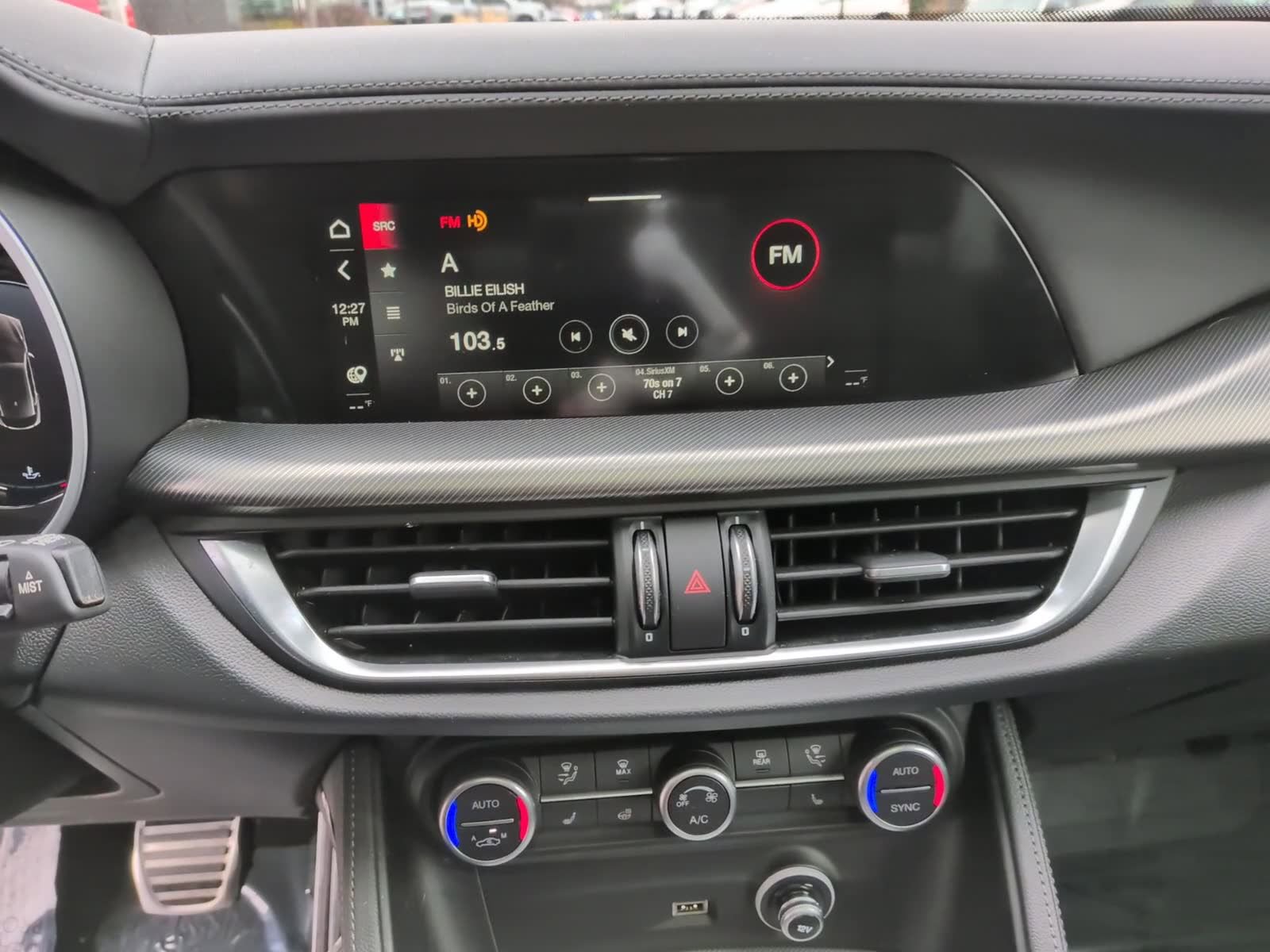 Used 2024 Alfa Romeo Stelvio Veloce AWD/4WD image 27