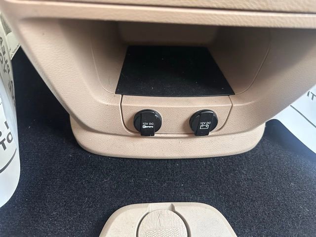Used 2013 Dodge Grand Caravan SE image 24