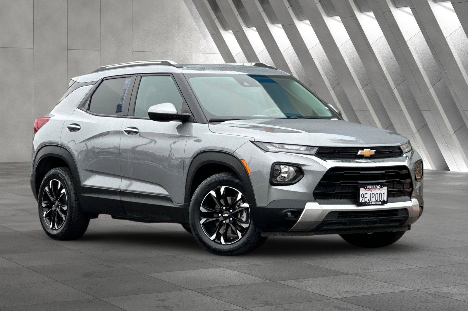 Certified 2023 Chevrolet TrailBlazer LT image 1