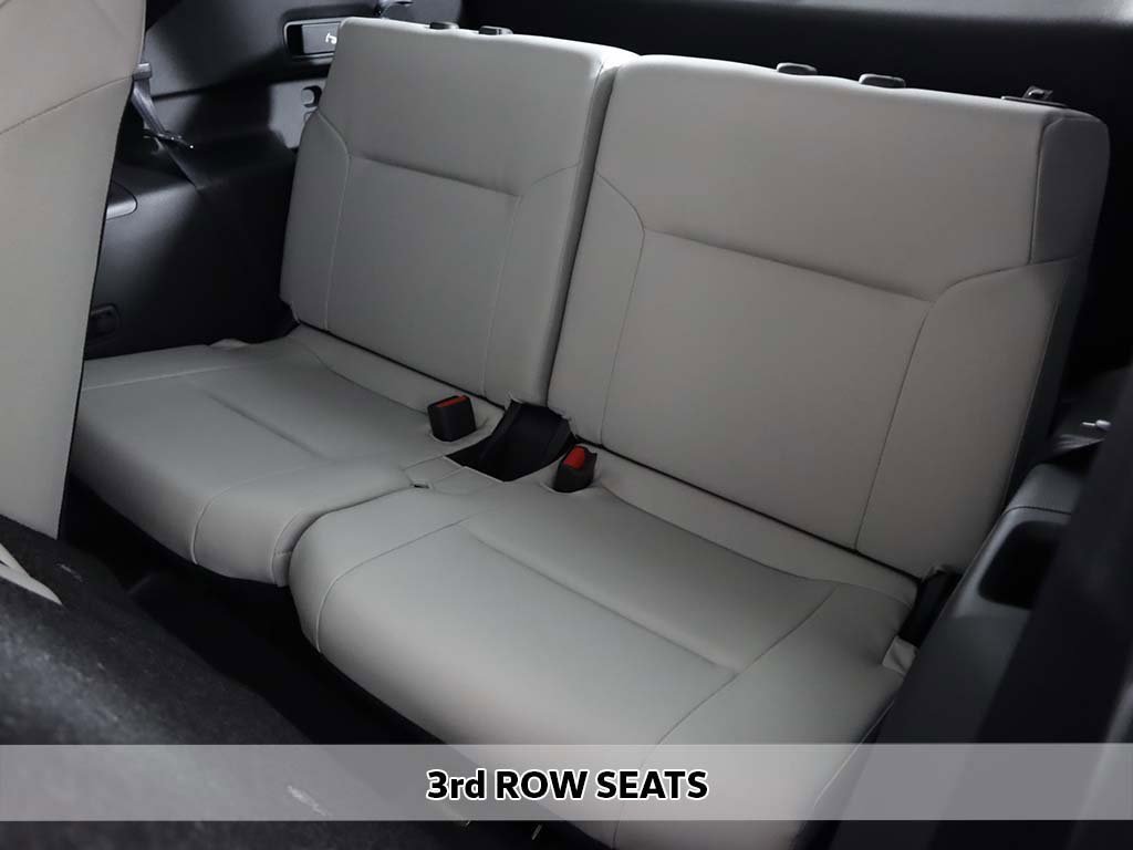 New 2025 Mitsubishi Outlander AWD image 13