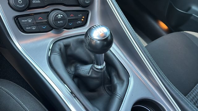 Used 2022 Dodge Challenger R/T Scat Pack RWD image 27
