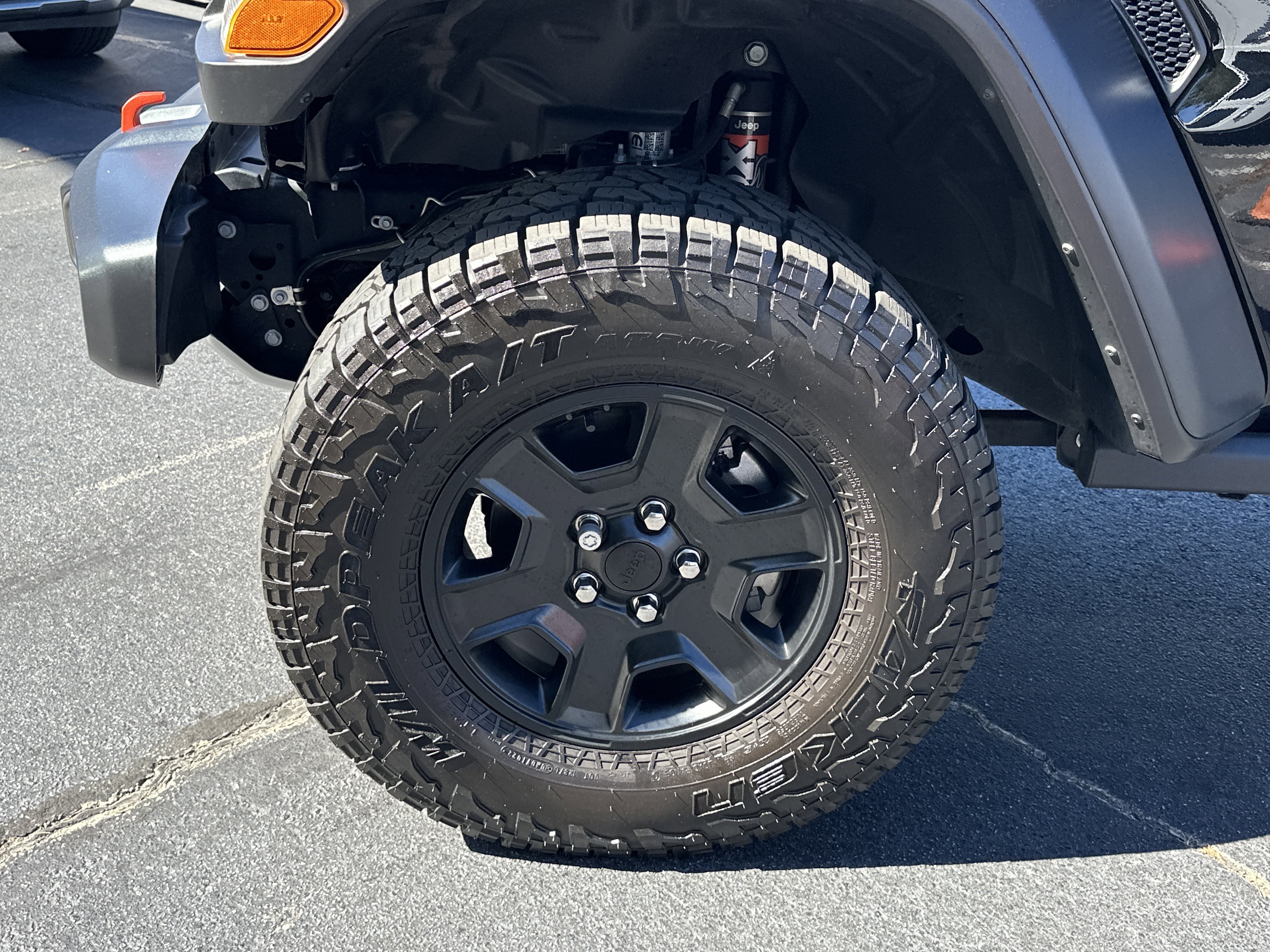 Used 2022 Jeep Gladiator Mojave w/ Trailer Tow Package image 13