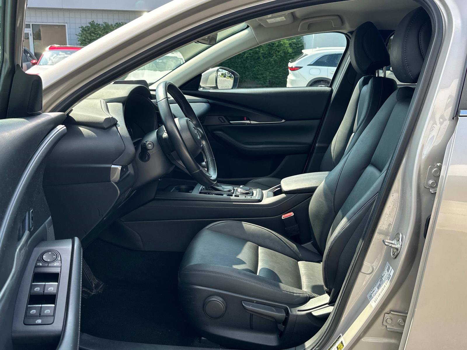 Certified 2022 MAZDA CX-30 AWD 2.5 S w/ Select Package image 17