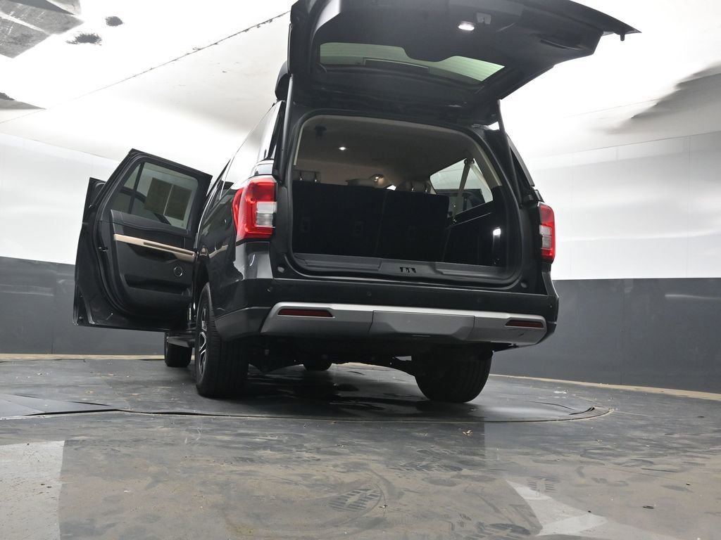 Used 2023 Ford Expedition Max XLT AWD/4WD image 49