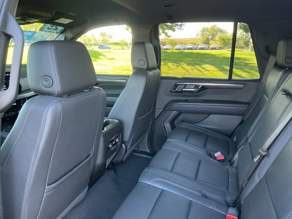 Used 2025 Chevrolet Tahoe LT AWD/4WD image 37