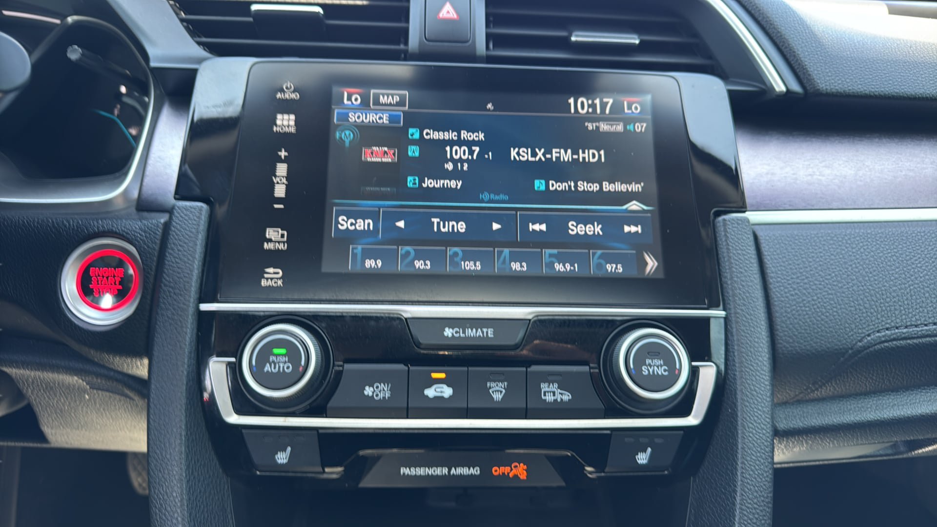 Used 2018 Honda Civic Touring image 25