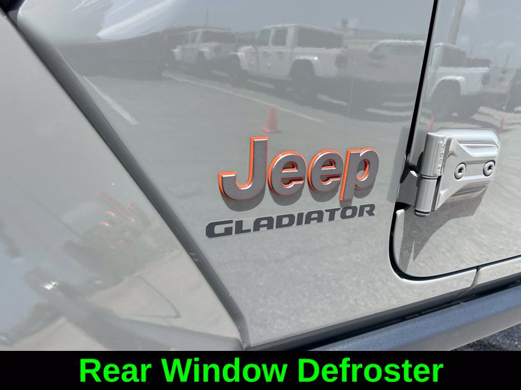 Used 2022 Jeep Gladiator Mojave w/ Trailer Tow Package AWD/4WD image 22