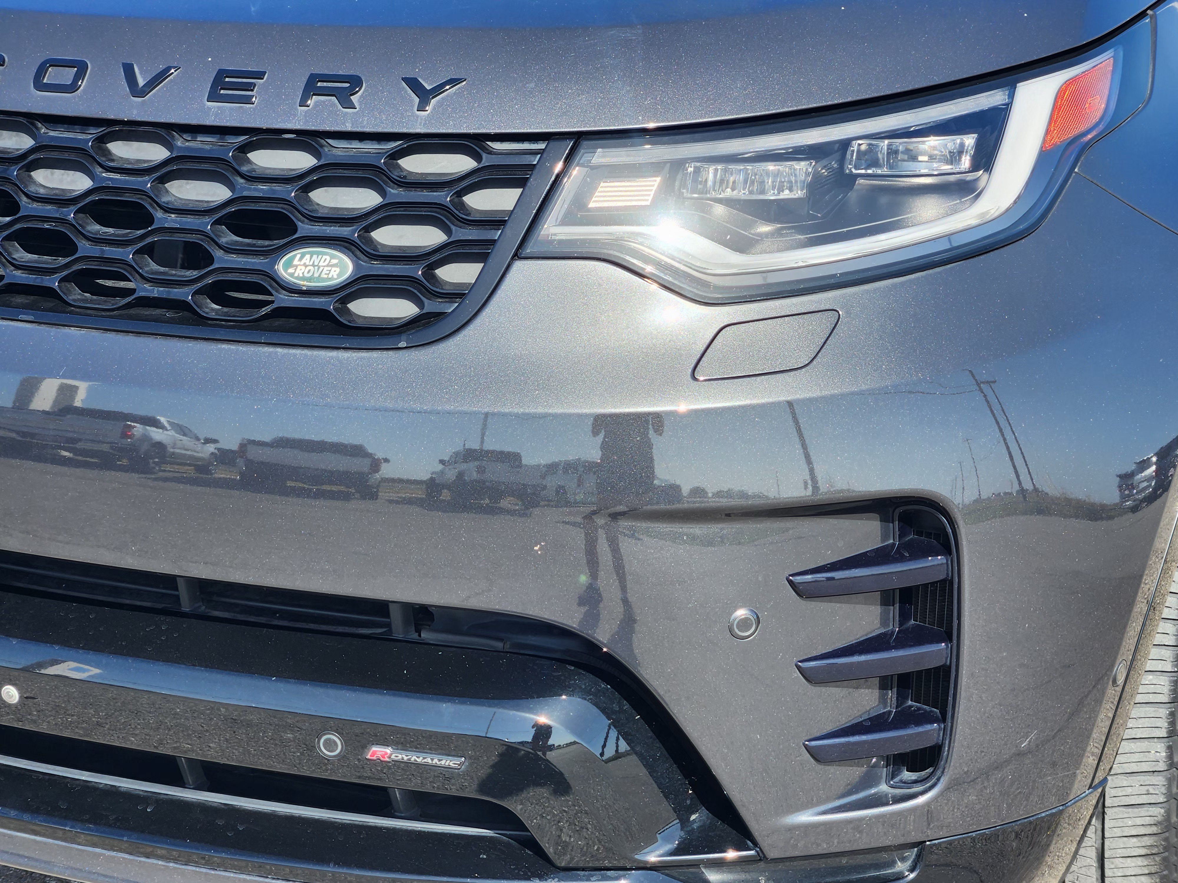 Used 2023 Land Rover Discovery S R-Dynamic AWD/4WD image 8