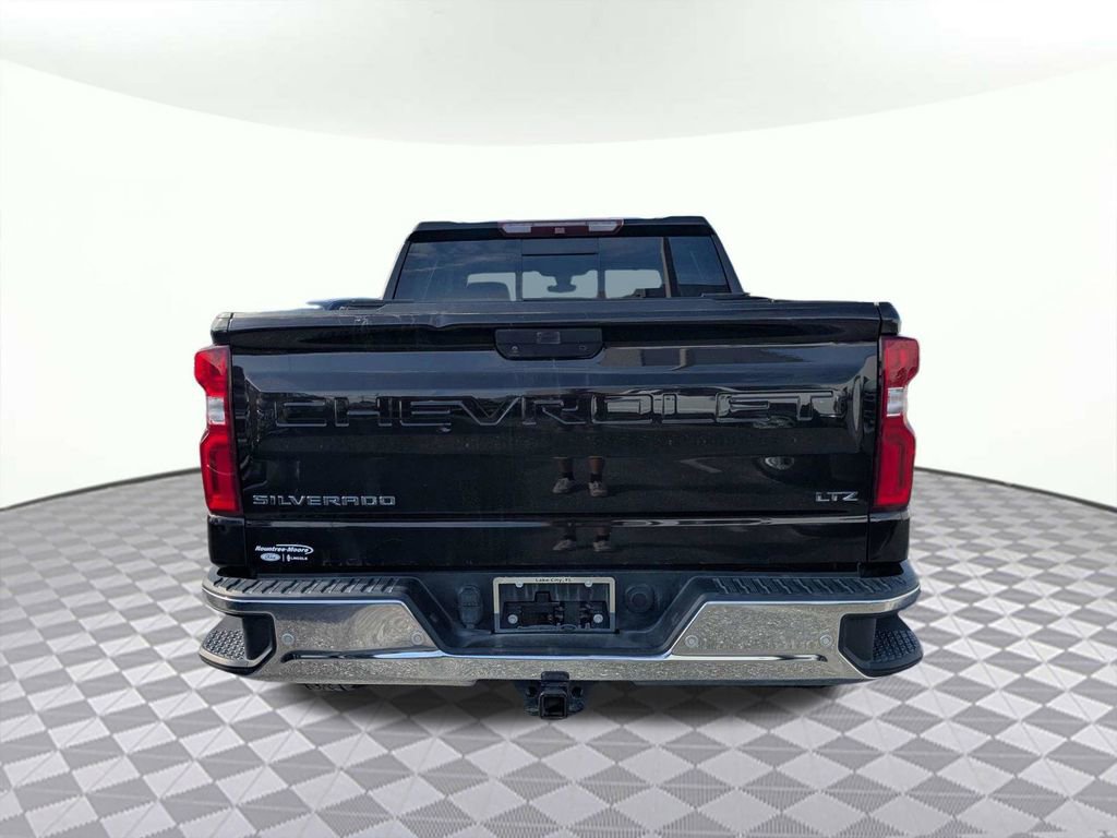 Used 2019 Chevrolet Silverado 1500 LTZ w/ LTZ Plus Package AWD/4WD image 4