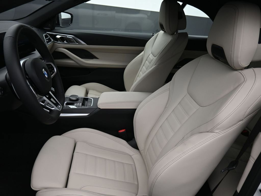 Used 2026 BMW 440i xDrive Convertible w/ Premium Package image 11