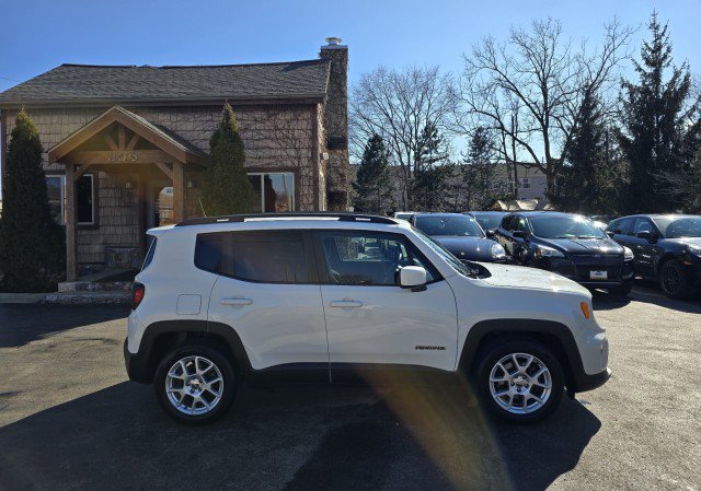 Used 2020 Jeep Renegade Latitude image 9