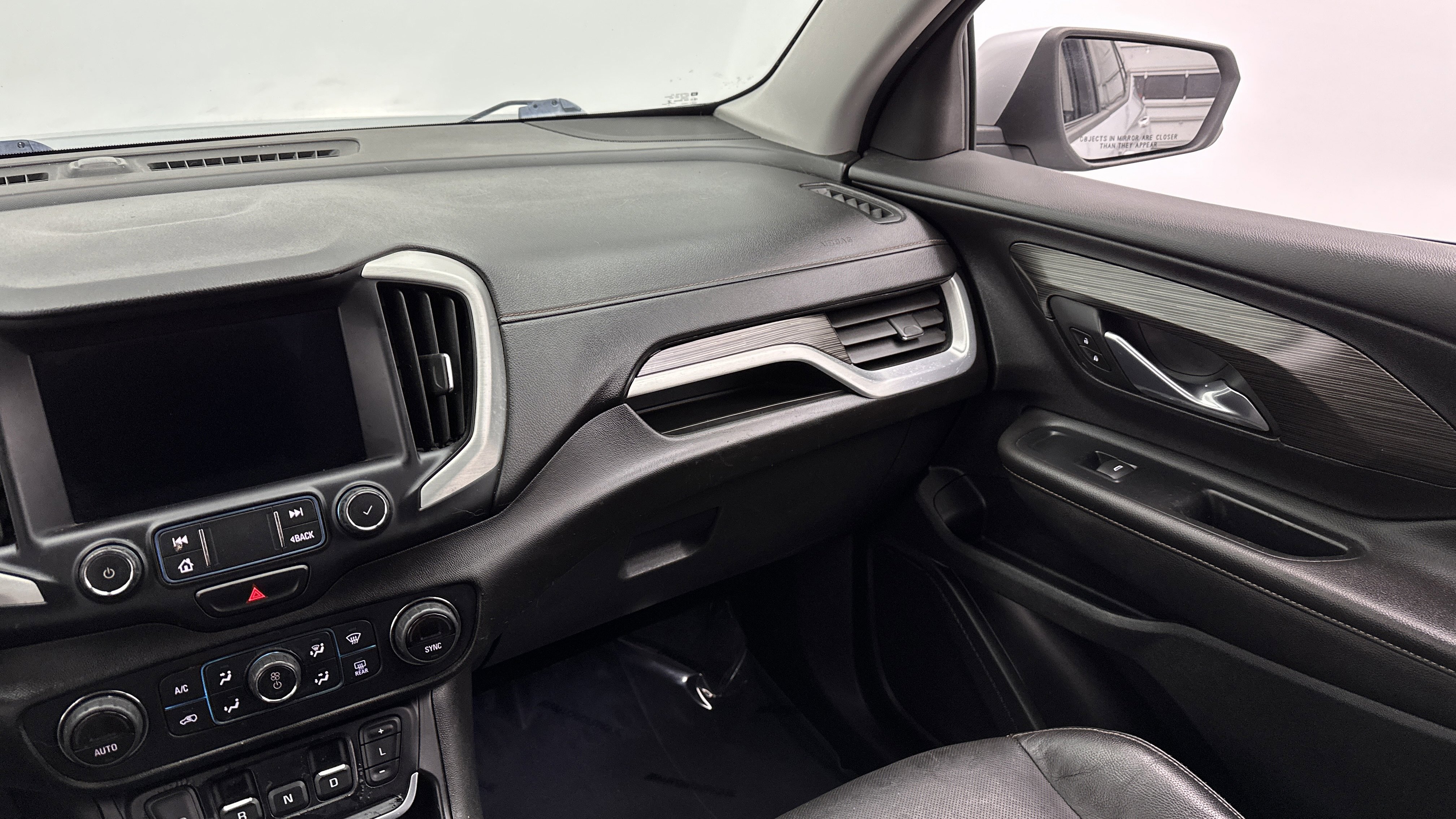 Used 2020 GMC Terrain SLT image 27