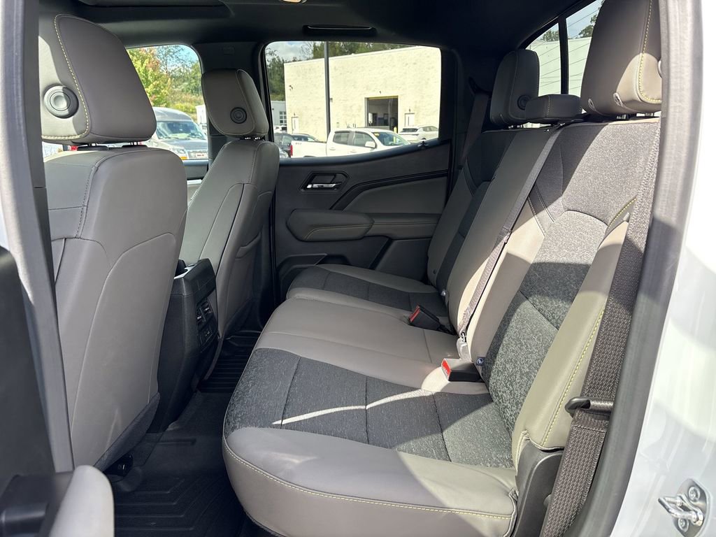 Certified 2024 Chevrolet Colorado ZR2 w/ Technology Package image 28