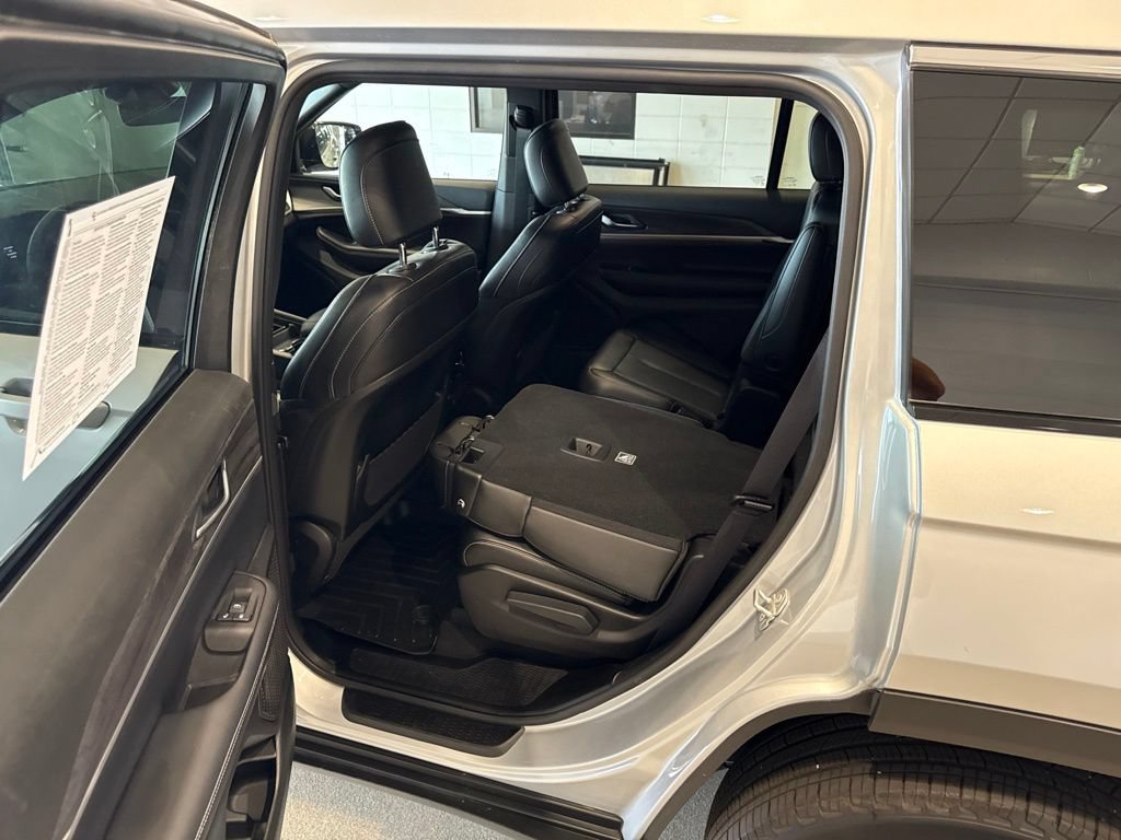 Used 2025 Jeep Grand Cherokee L Limited w/ Trailer Tow Package AWD/4WD image 20