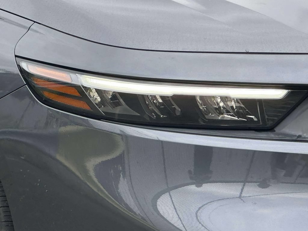 Certified 2023 Honda Accord EX image 7
