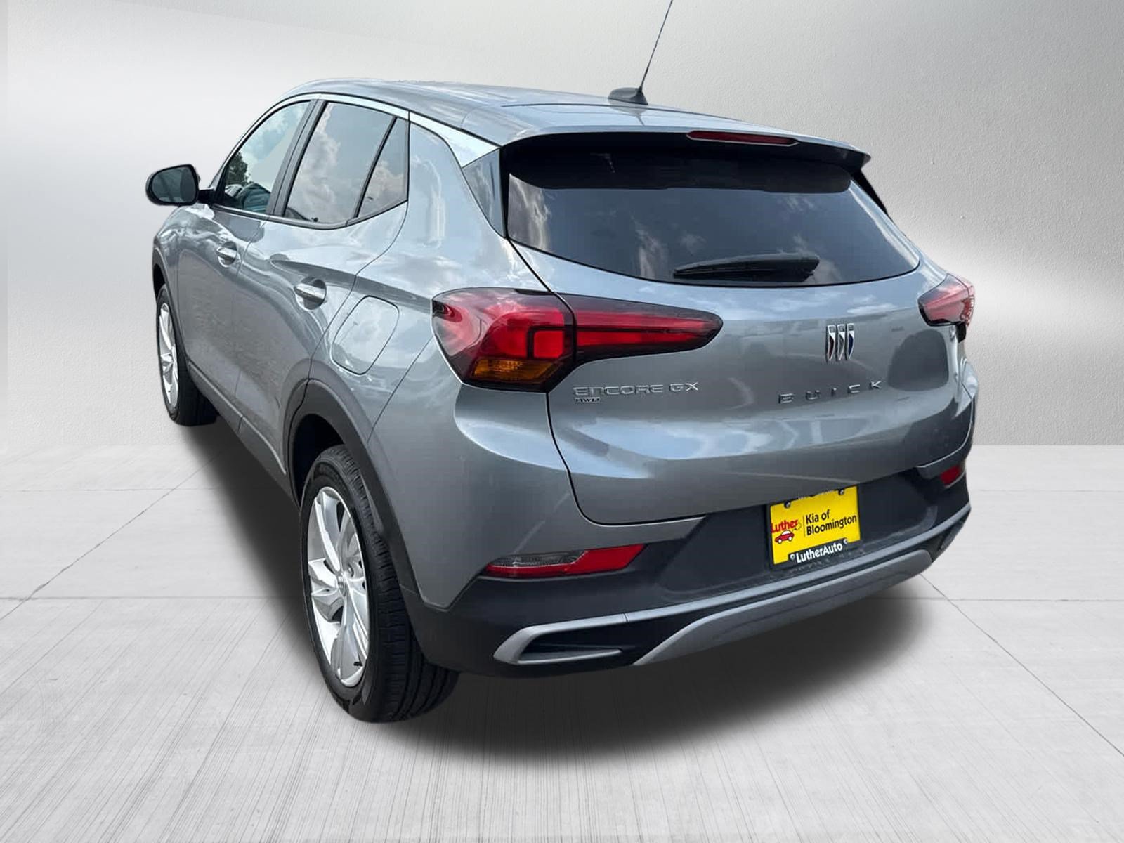 Used 2024 Buick Encore GX Preferred w/ Advanced Technology Package AWD/4WD image 5