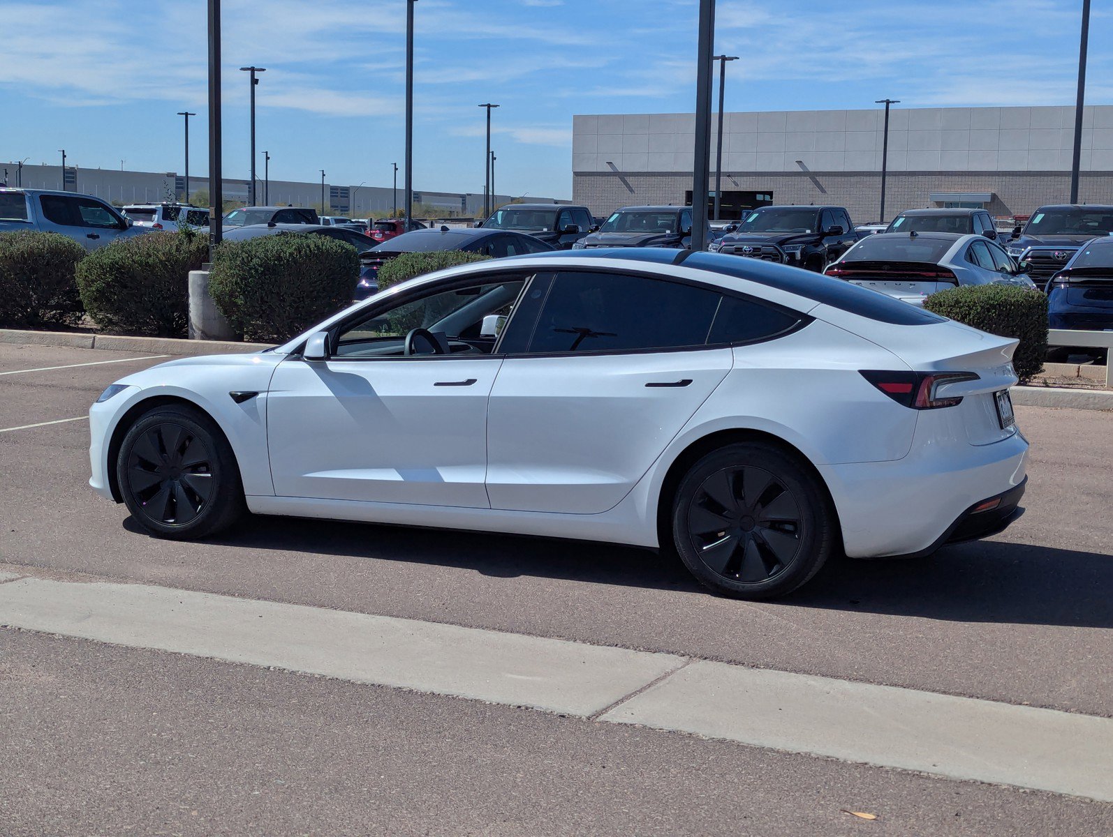 Used 2024 Tesla Model 3 Standard Range image 3