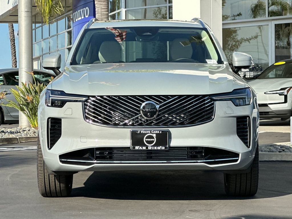 New 2026 Volvo XC90 T8 Ultra w/ Lounge Package image 8