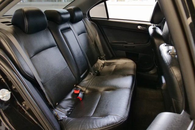 Used 2012 Mitsubishi Lancer Ralliart image 14