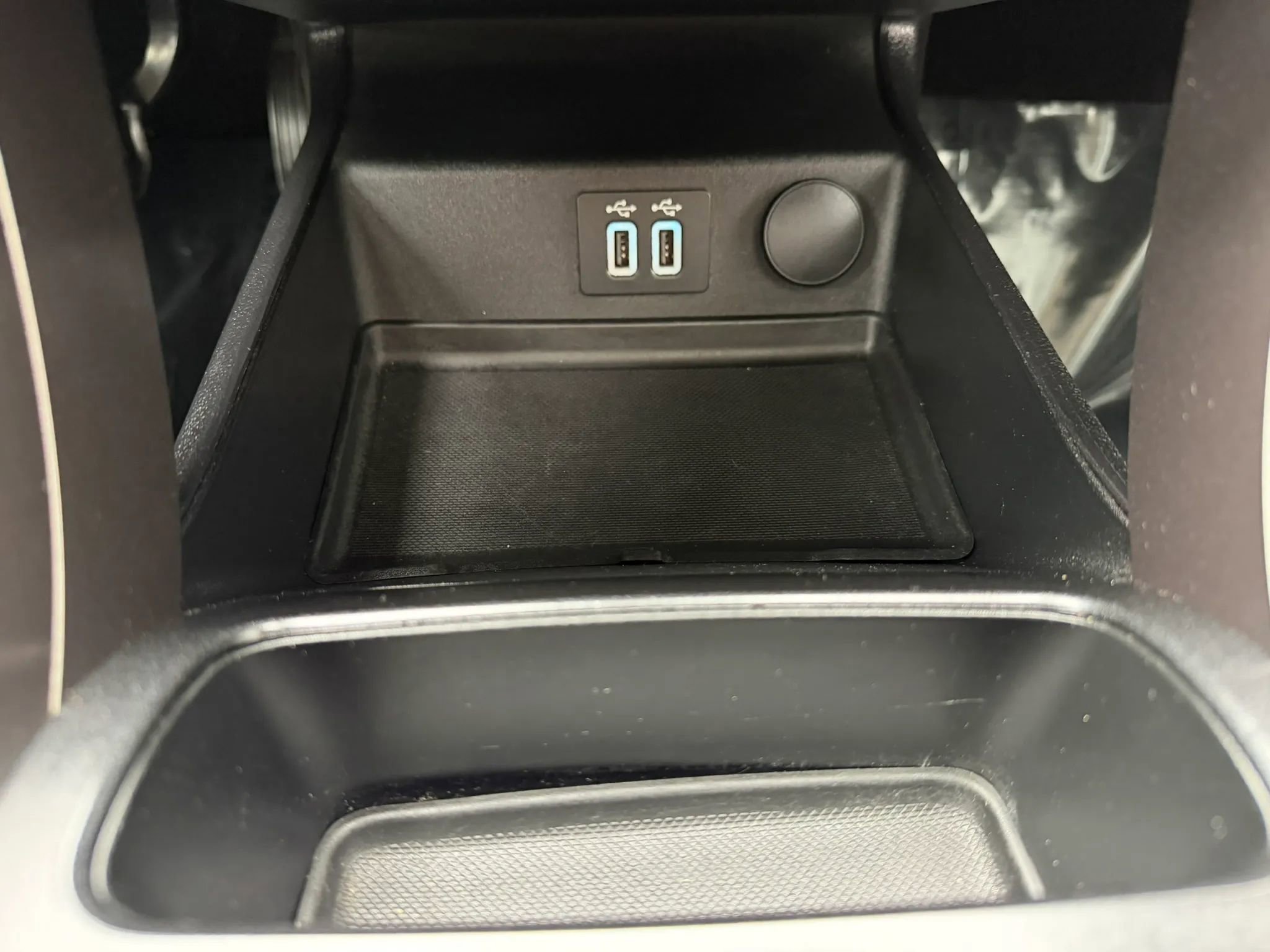 Used 2020 Ford Fusion SEL image 20