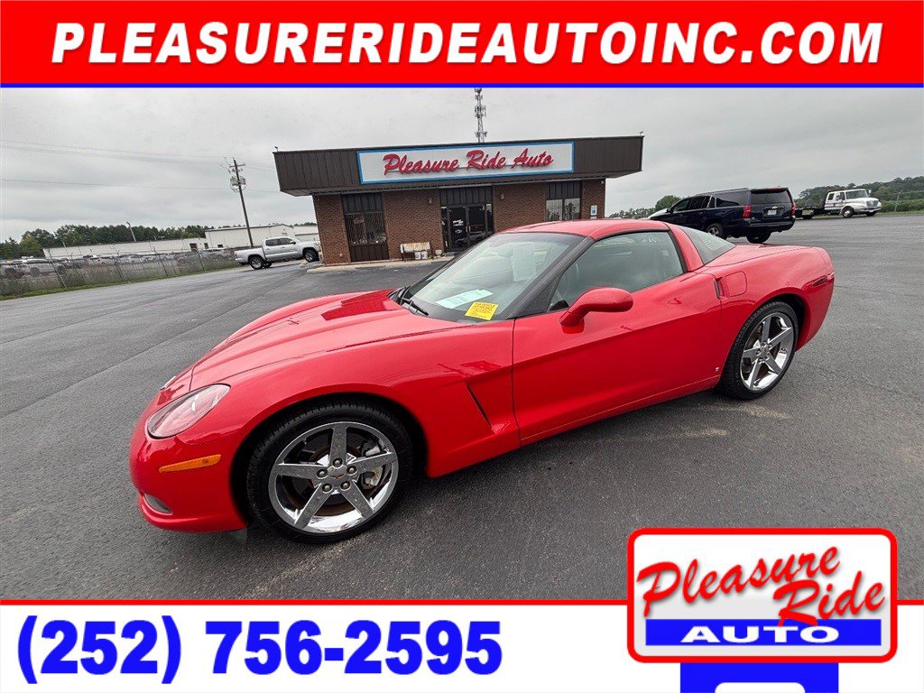 Used 2007 Chevrolet Corvette Coupe w/ Preferred Equipment Group RWD image 1