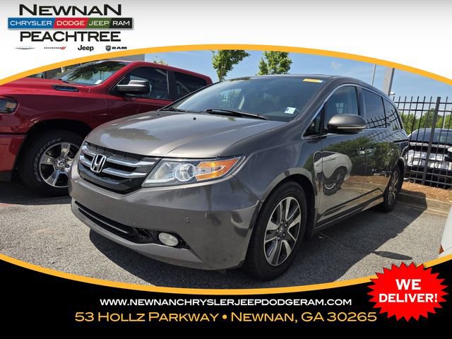 Used 2015 Honda Odyssey Touring video 1