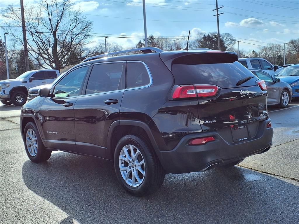 Used 2017 Jeep Cherokee Latitude w/ True North Edition image 7