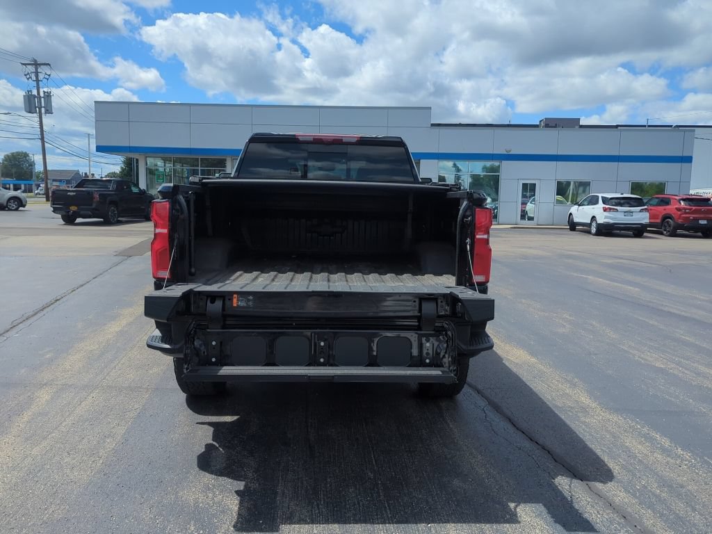 Certified 2025 Chevrolet Silverado 3500 High Country w/ High Country Premium Package AWD/4WD image 8