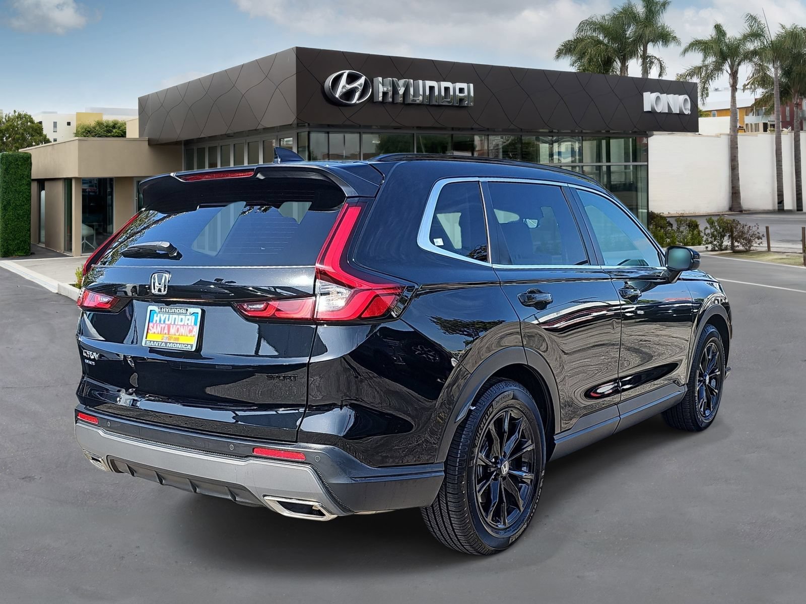 Used 2024 Honda CR-V Sport-L image 3