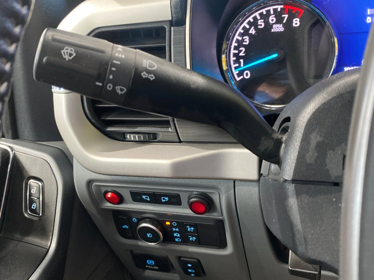 Used 2021 Ford F150 XLT w/ Equipment Group 301A Mid image 12