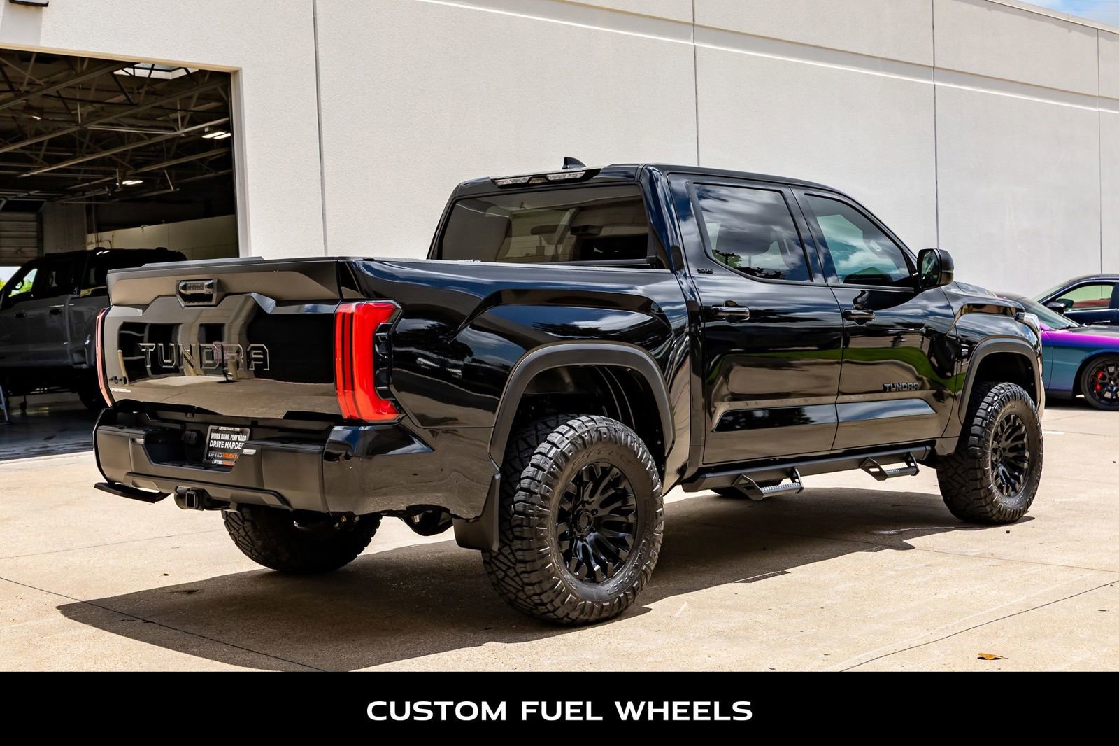 Used 2024 Toyota Tundra SR5 w/ SR5 Premium Package AWD/4WD image 9