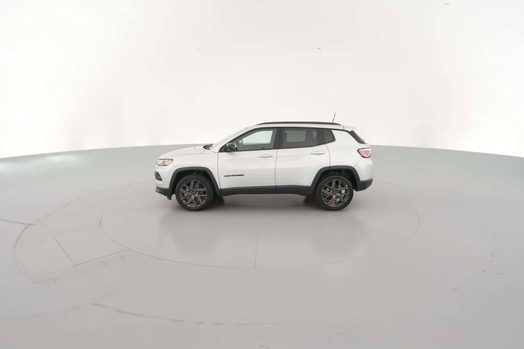 New 2026 Jeep Compass Latitude image 6