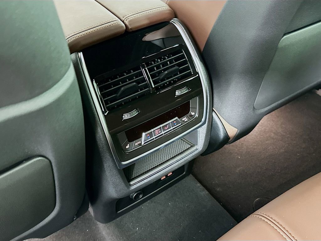 New 2026 BMW X5 xDrive40i w/ Executive Package image 33