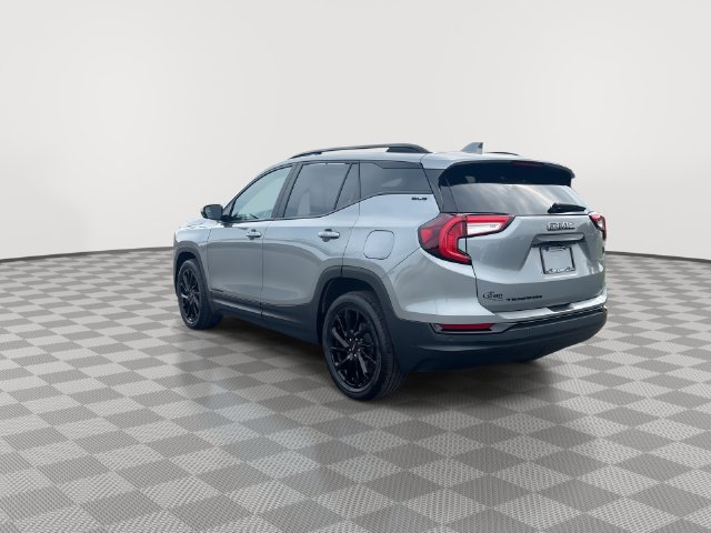 Certified 2024 GMC Terrain SLE w/ Driver Convenience Package FWD image 9