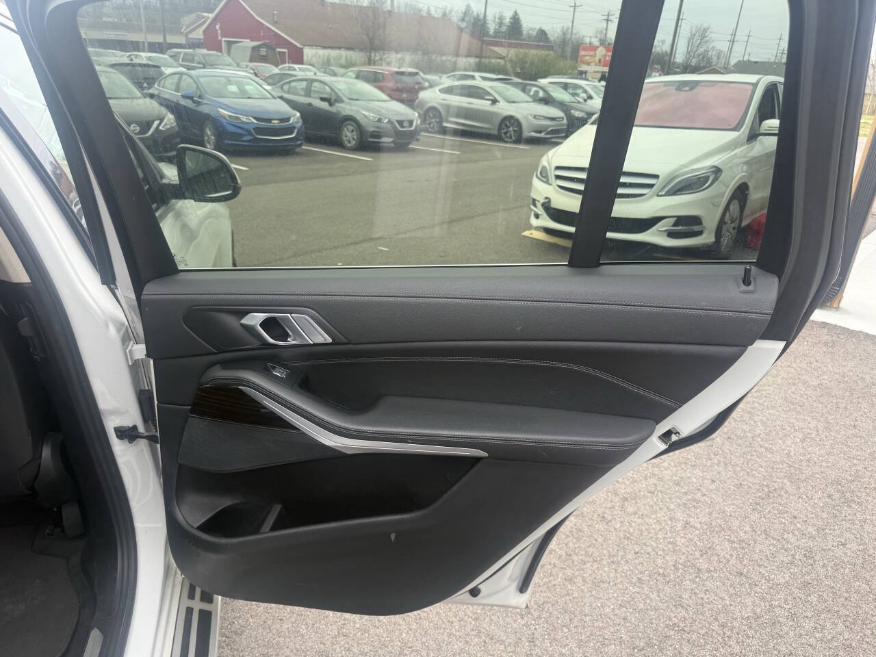 Used 2021 BMW X7 xDrive40i w/ Parking Assistance Package AWD/4WD image 17