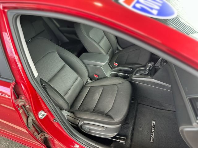 Used 2017 Hyundai Elantra Value Edition image 27