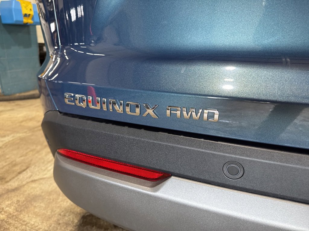 New 2026 Chevrolet Equinox LT w/ Convenience Package II image 13