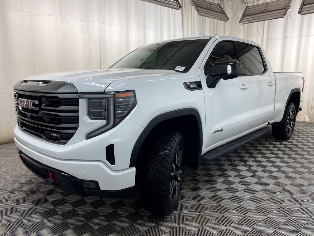 Used 2023 GMC Sierra 1500 AT4 w/ AT4 Premium Package AWD/4WD image 21