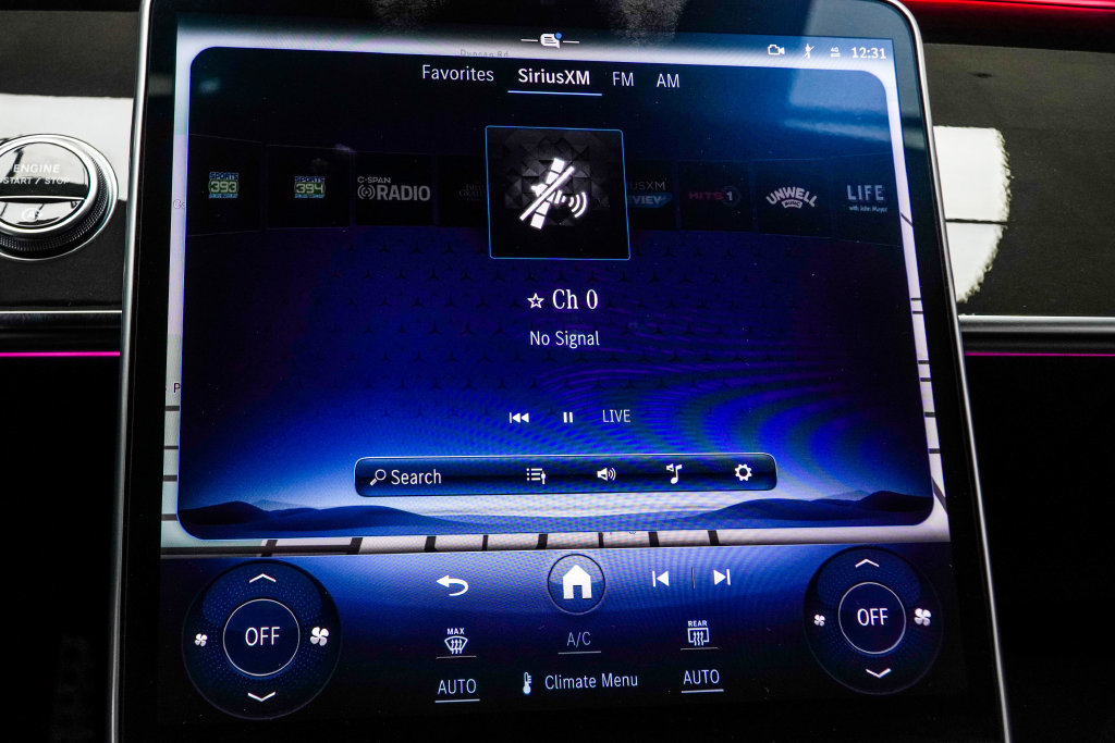 Used 2023 Mercedes-Benz S 500 4MATIC w/ AMG Line image 30
