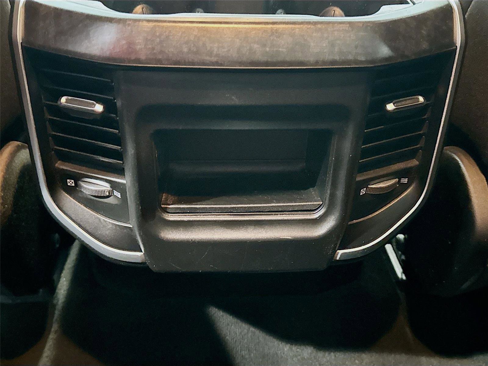 Used 2020 RAM 1500 HFE RWD image 16