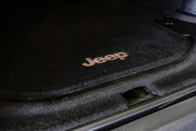 Used 2017 Jeep Wrangler Unlimited Willys image 50