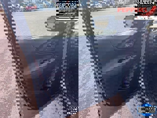 Used 2023 Chevrolet Equinox RS w/ LPO, Floor Liner Package image 10