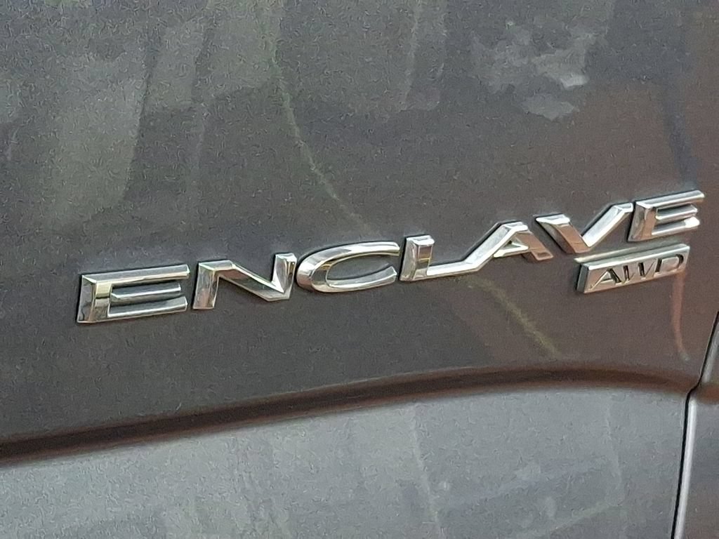 Used 2018 Buick Enclave Essence AWD/4WD image 29
