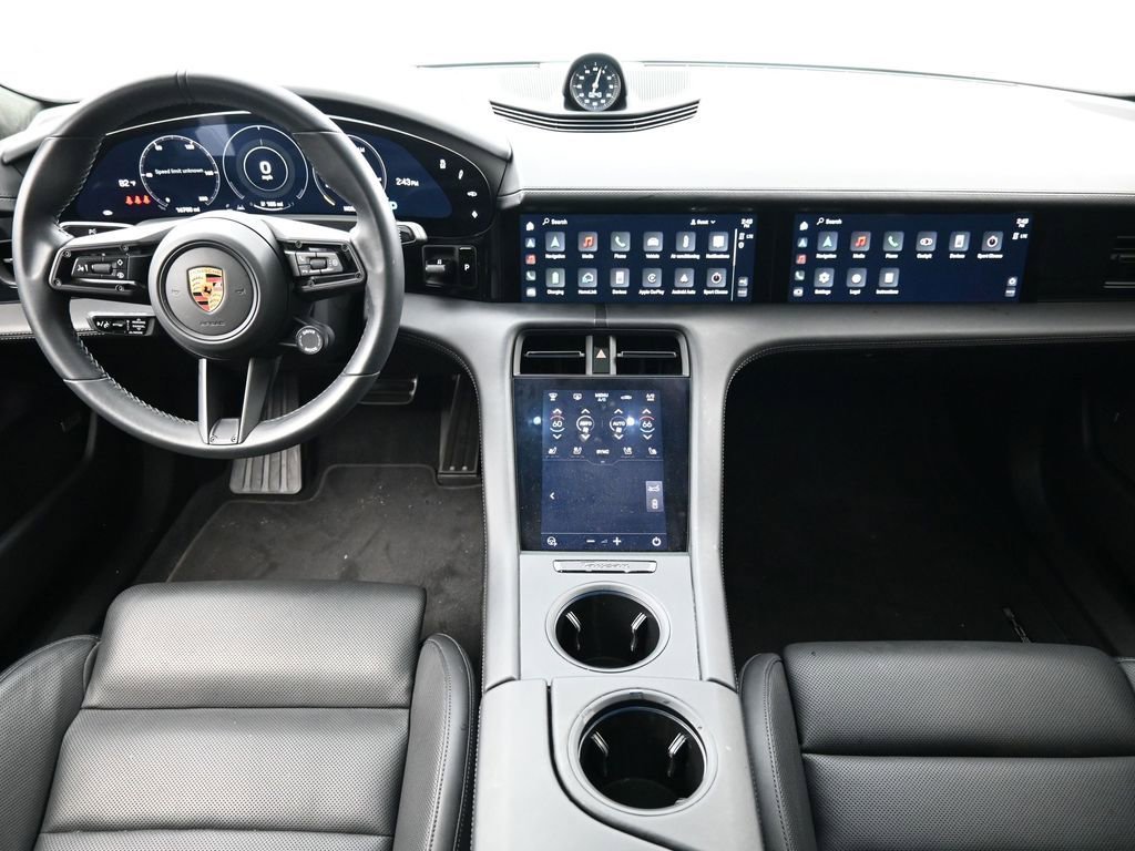 Certified 2022 Porsche Taycan GTS image 6